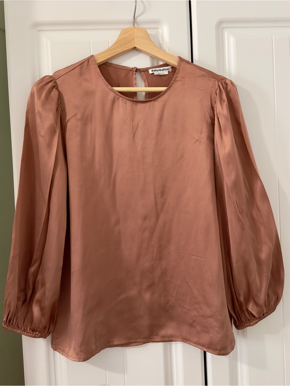 Reformation Women's Long Sleeve 100% silk Blouse in Dusty Rose